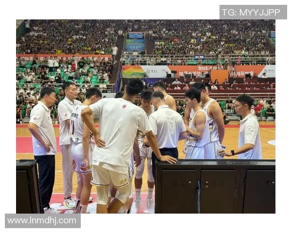 赛后分析:深圳篮球队与北京篮球队的战术配合与表现评估