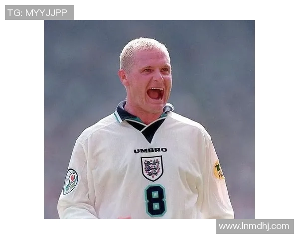 小人足球明星的名字揭晓他们在绿茵场上的传奇故事与精彩瞬间